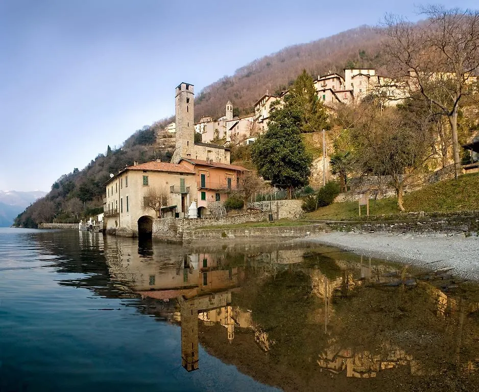 Pinky House Villa Nesso Italien