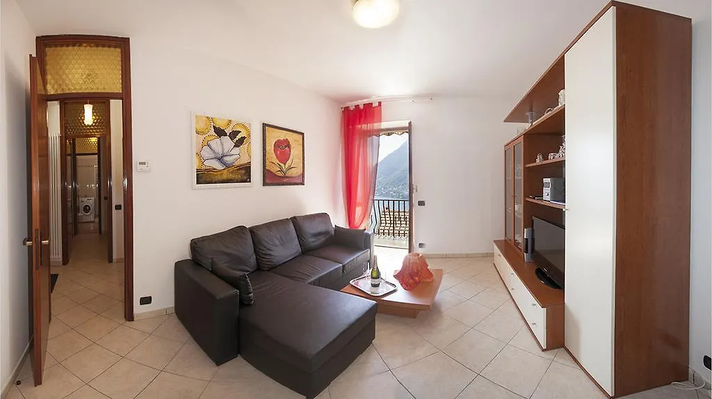 Pinky House Villa Nesso 0*,  Italien