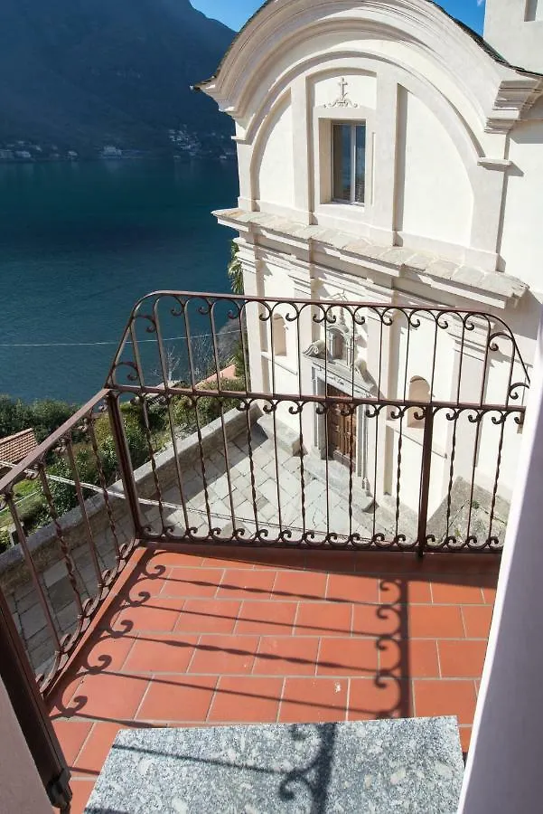 Pinky House Villa Nesso 0*,
