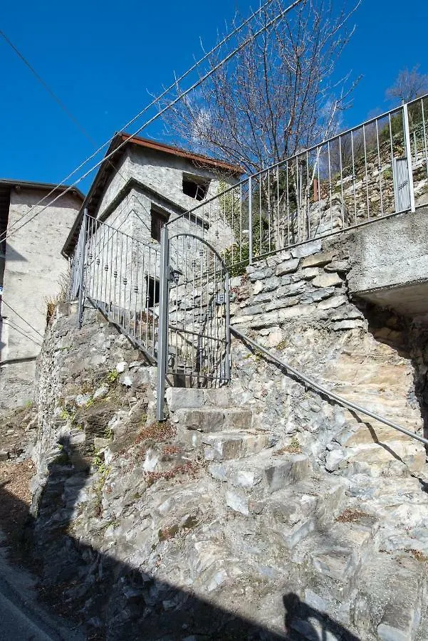 Feriehus Pinky House Villa Nesso